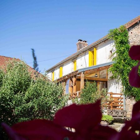 Les Soleils Bed & Breakfast Mérinchal Dış mekan fotoğraf