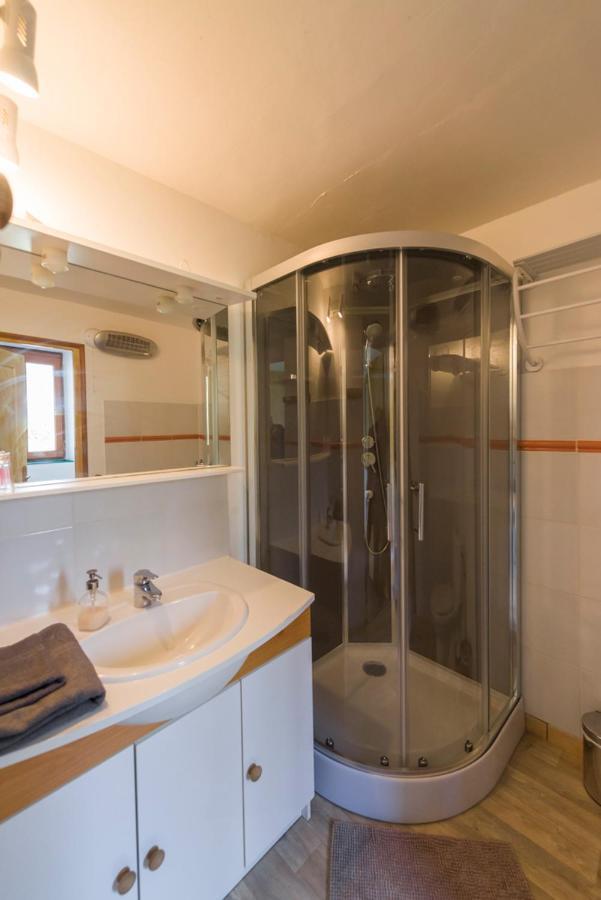 Les Soleils Bed & Breakfast Mérinchal Dış mekan fotoğraf